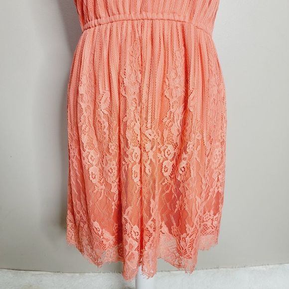 Buckle Peach Lace Dress Large - Picture 3 of 9